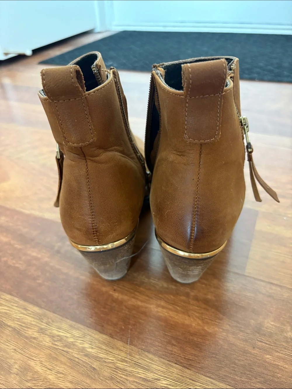 Steve Madden Cognac Leather Ankle Booties with Side Zip